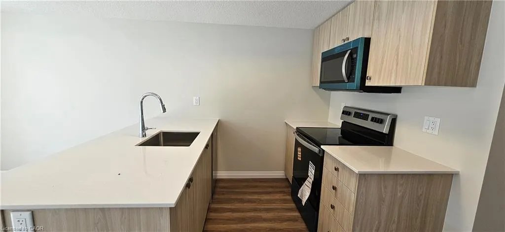 410 Northfield Drive W, #C11