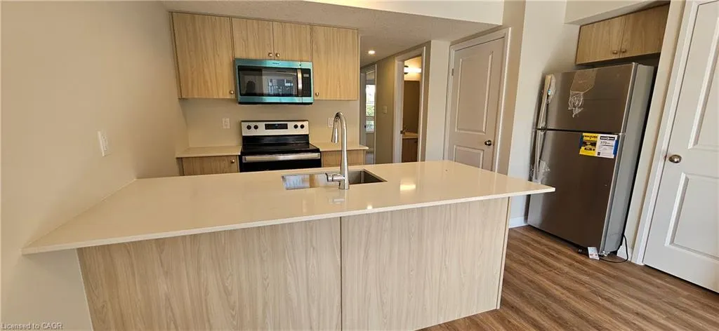 410 Northfield Drive W, #C11