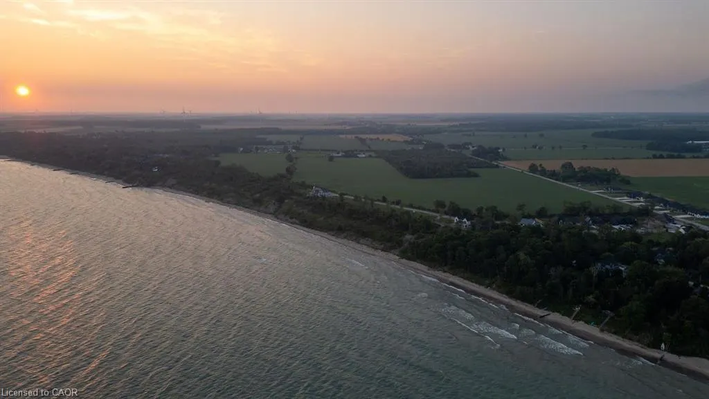 7049 Blue Coast Heights