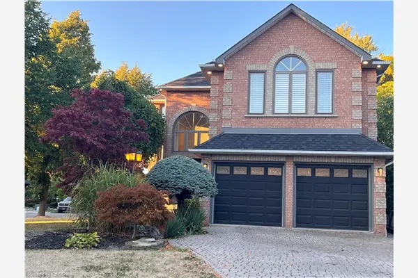 85 Waterford Crescent