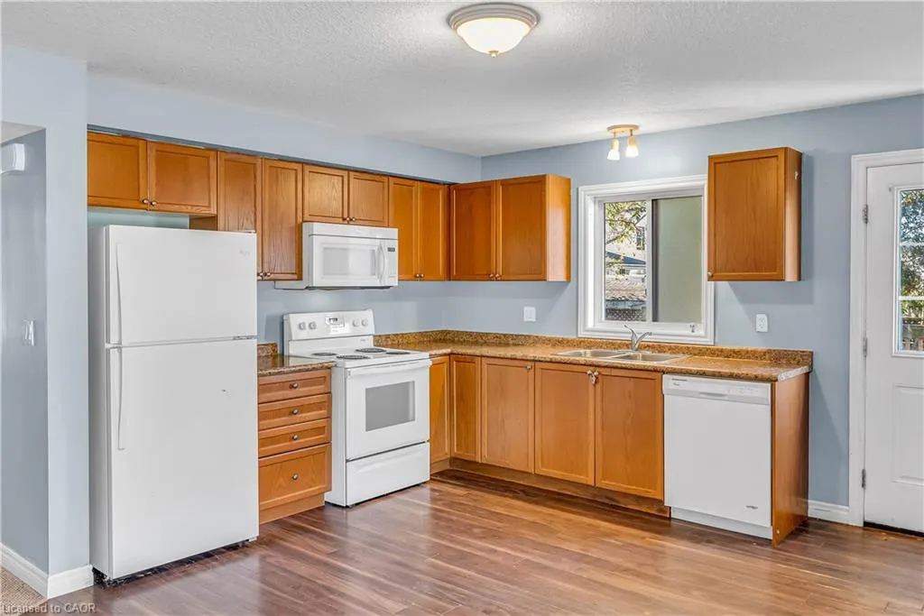 180 Union Street W, #C