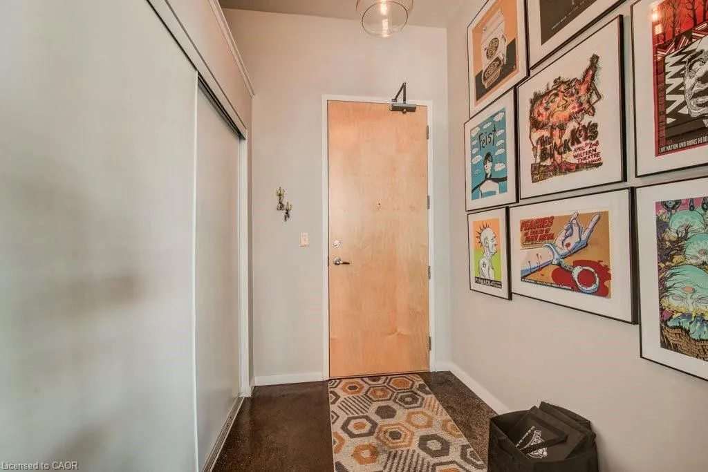 404 King Street W, #608