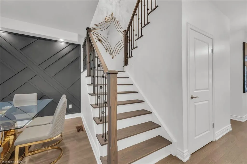 122 Shoreview Place