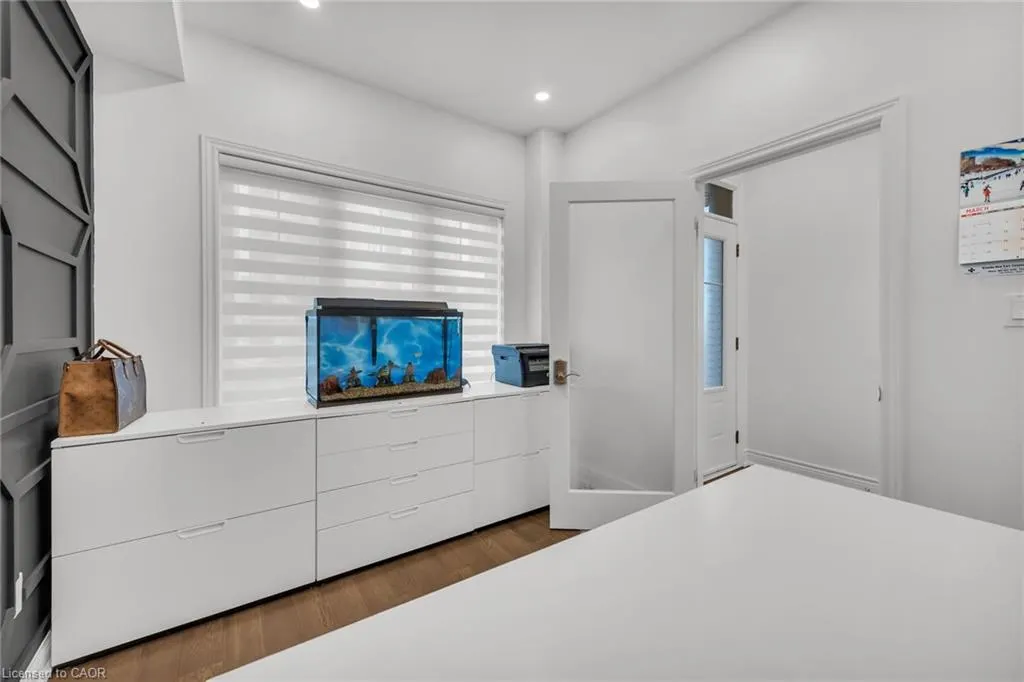 122 Shoreview Place