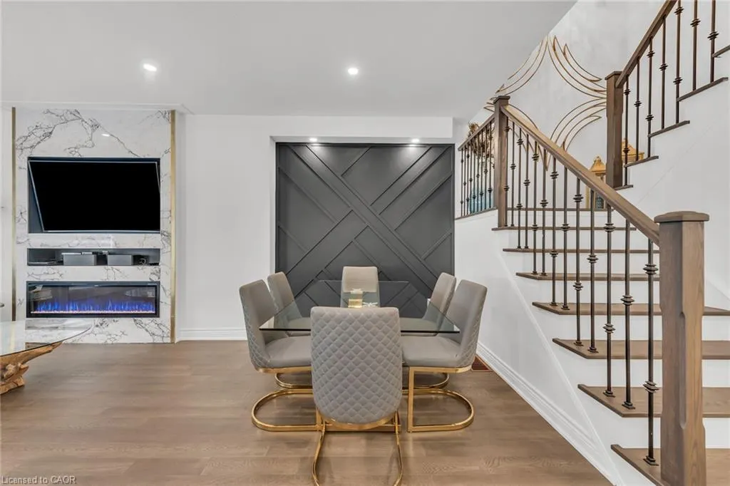 122 Shoreview Place
