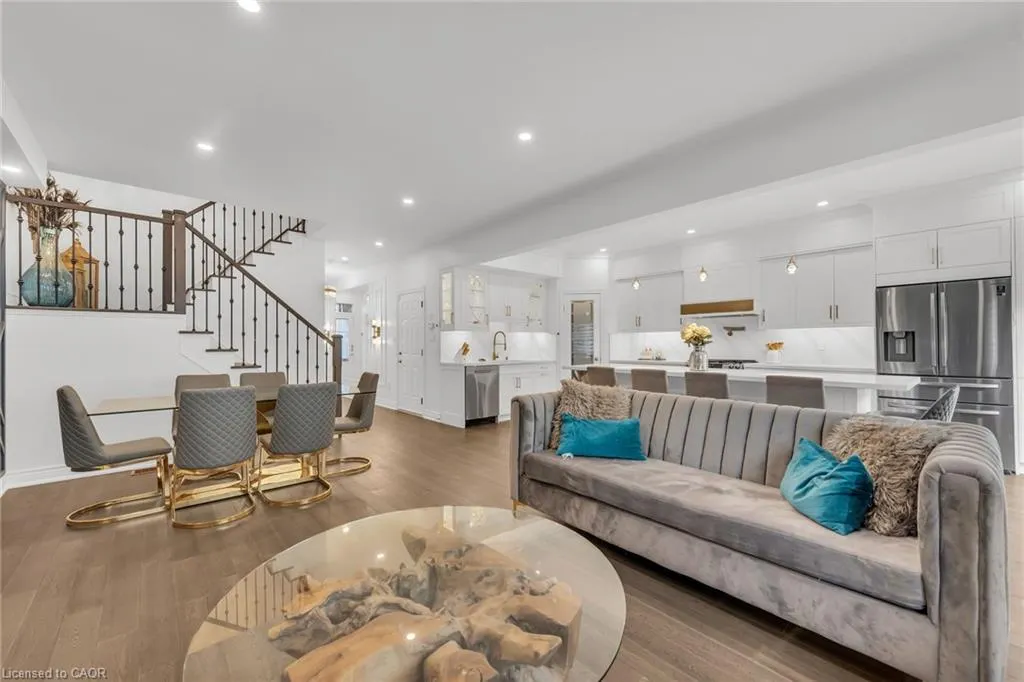 122 Shoreview Place