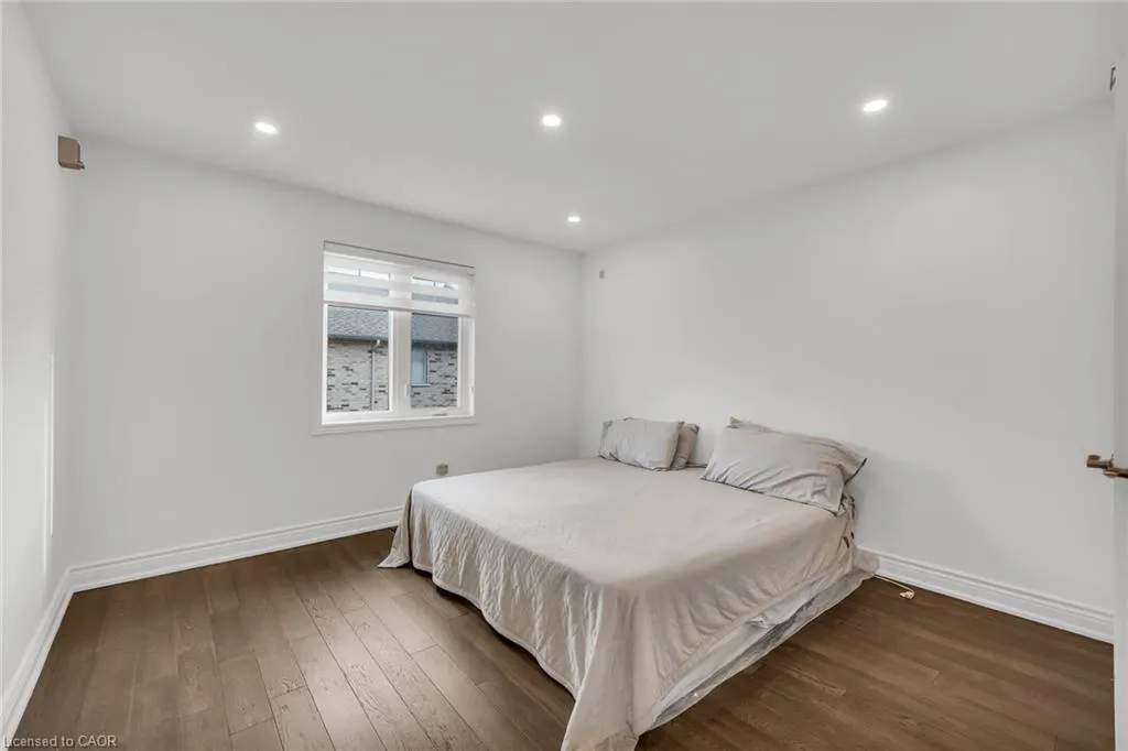 122 Shoreview Place