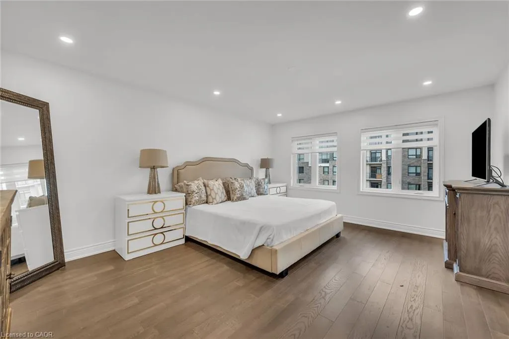 122 Shoreview Place