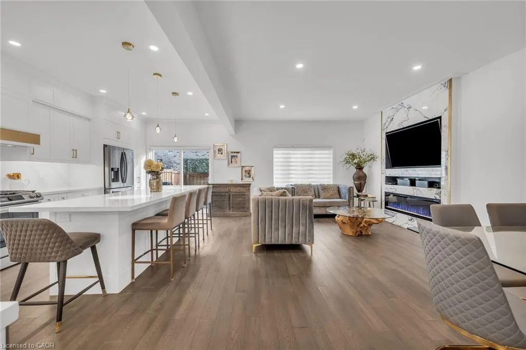 122 Shoreview Place