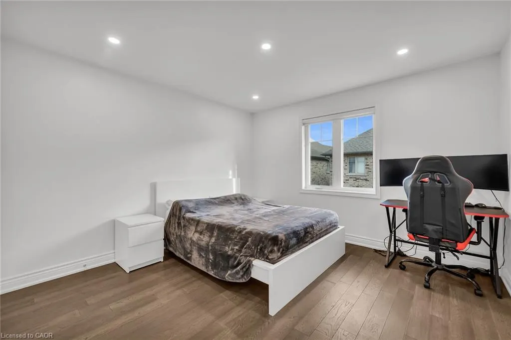 122 Shoreview Place