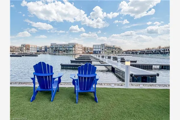 415 Sea Ray Avenue #403