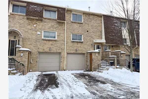 17 Melanie Crescent #17