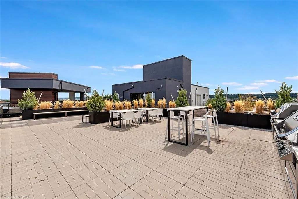 600 North Service Road #606
