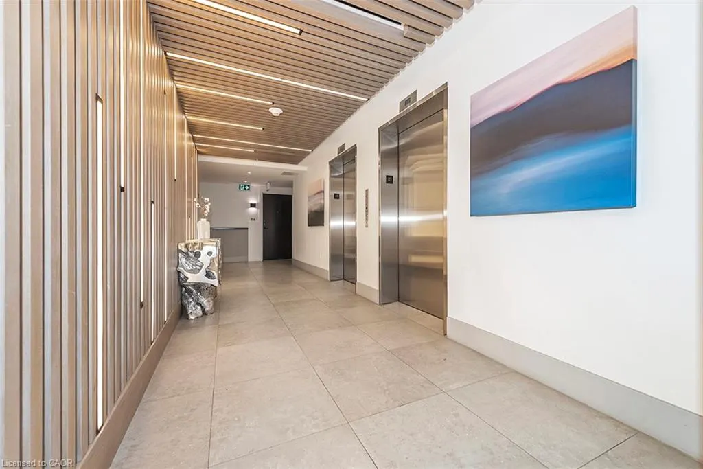 600 North Service Road #606