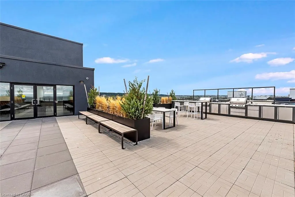 600 North Service Road #606