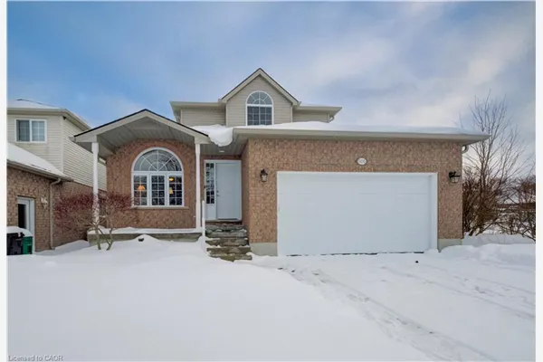 505 Sandbanks Crescent