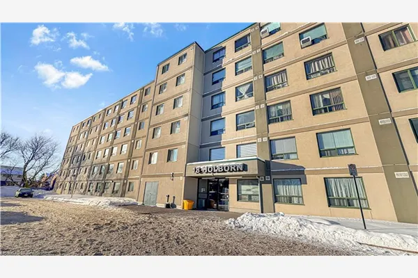 18 Holborn Court #203