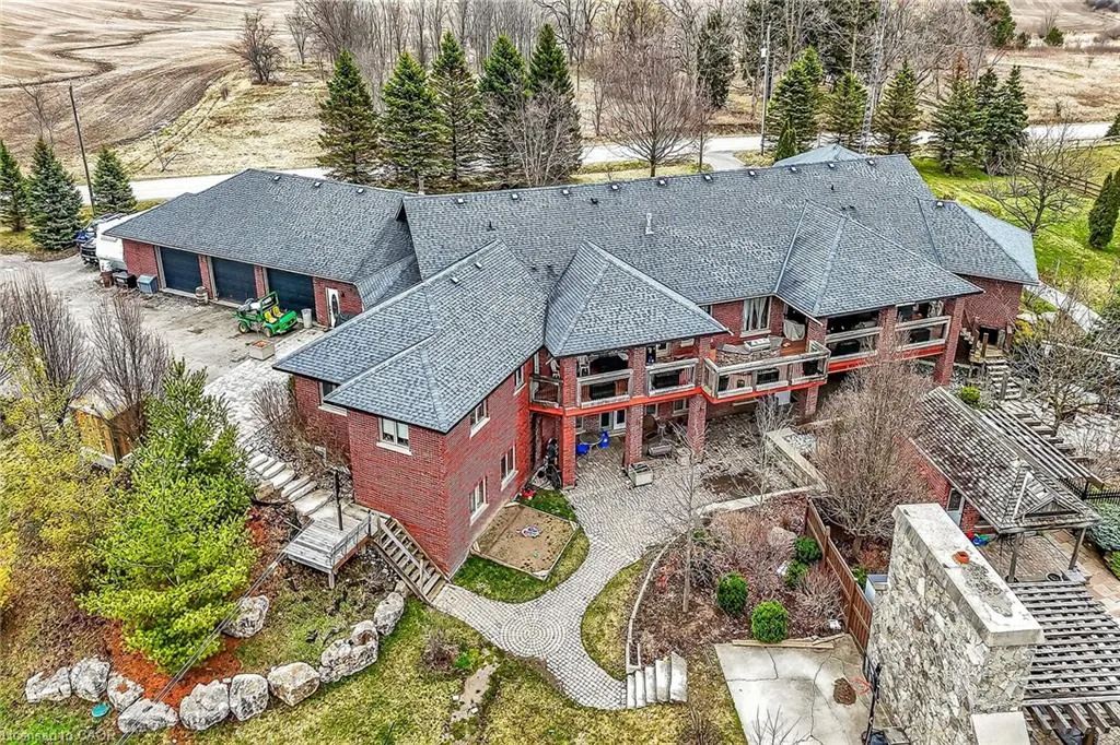 393 Old Onondaga Road E