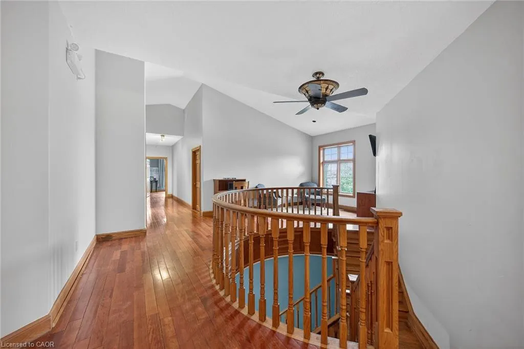 393 Old Onondaga Road E