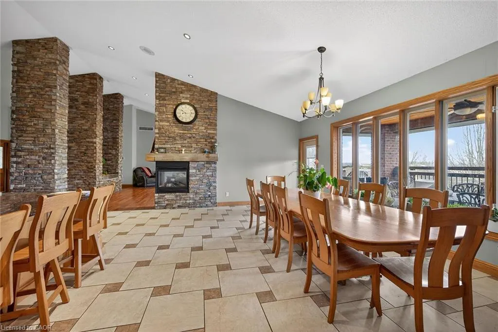 393 Old Onondaga Road E