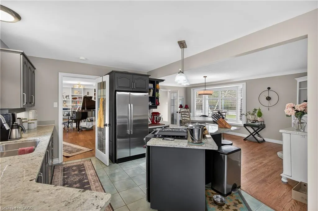 484 Concession 11 Road E