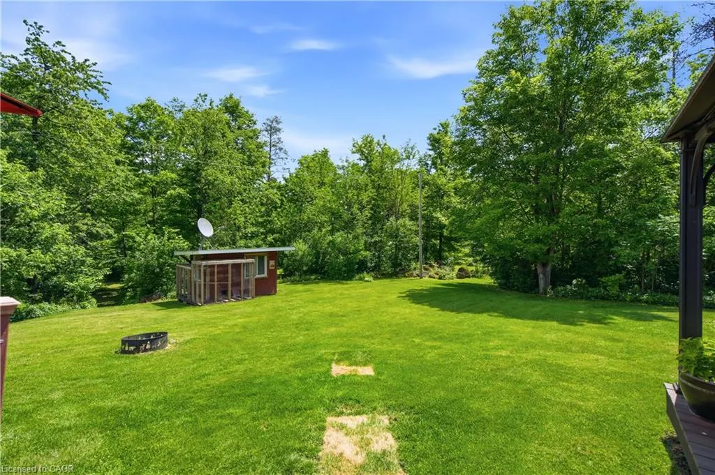 484 Concession 11 Road E