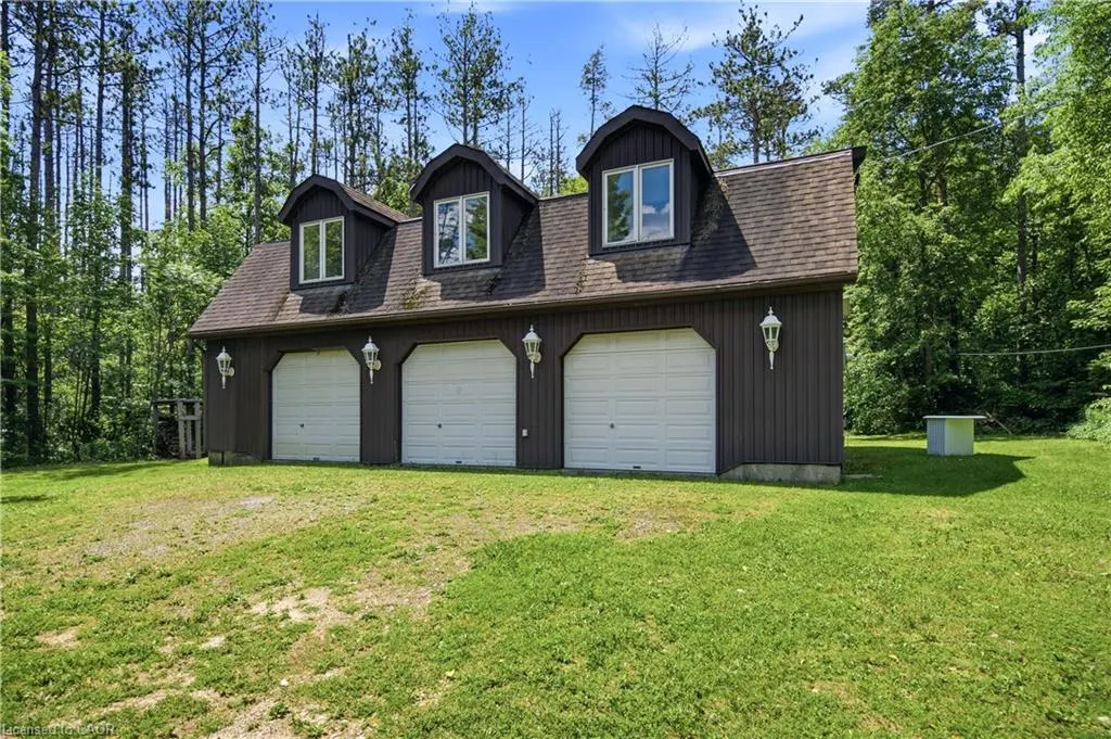 484 Concession 11 Road E