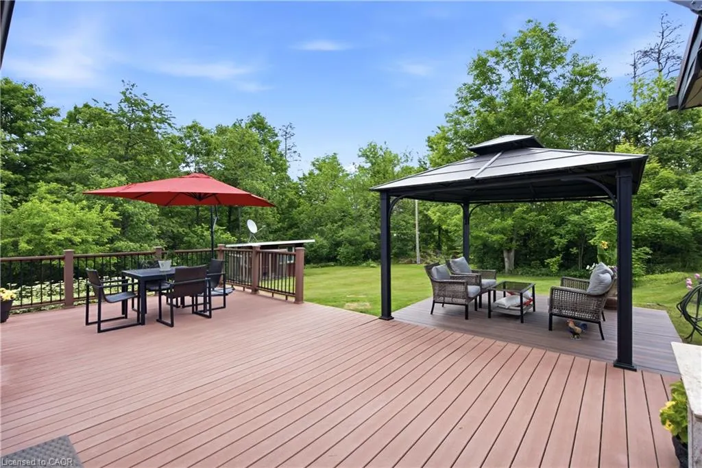 484 Concession 11 Road E