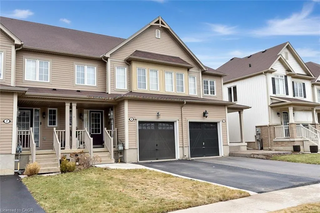 9 Lynch Crescent