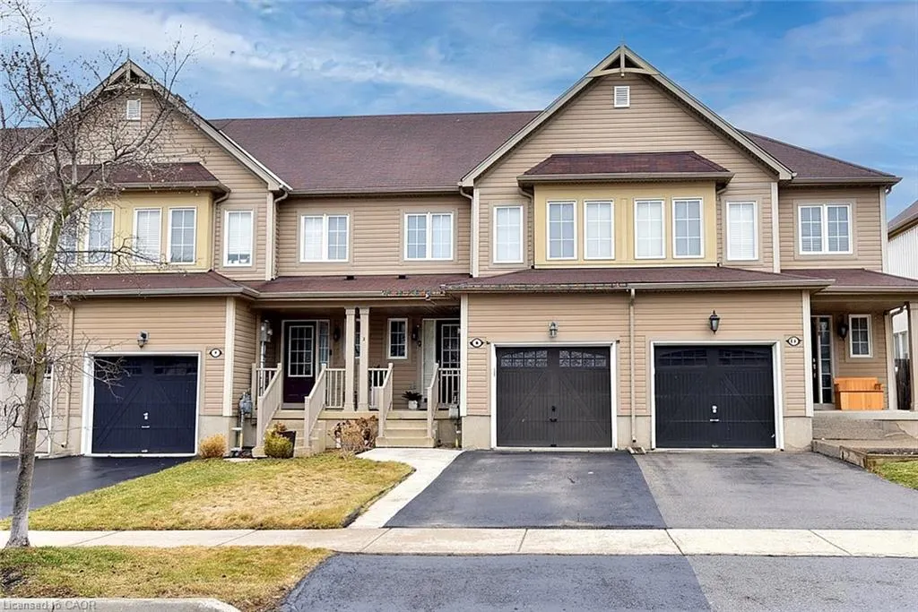 9 Lynch Crescent