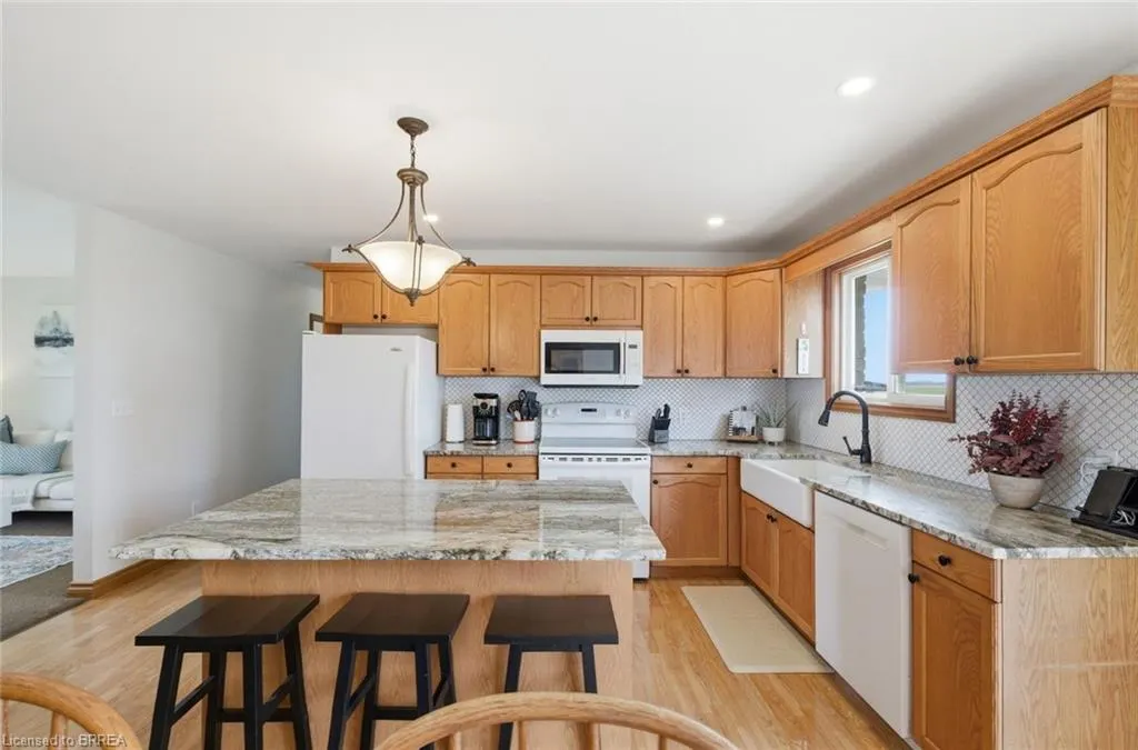 115 Tenth Concession Road