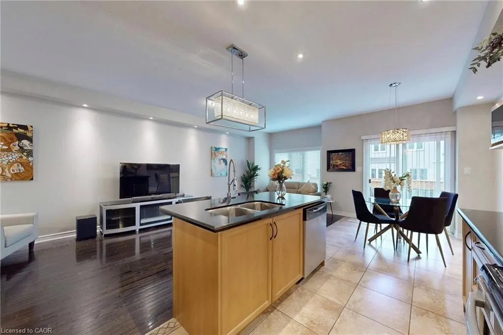 34 Forest Valley Crescent