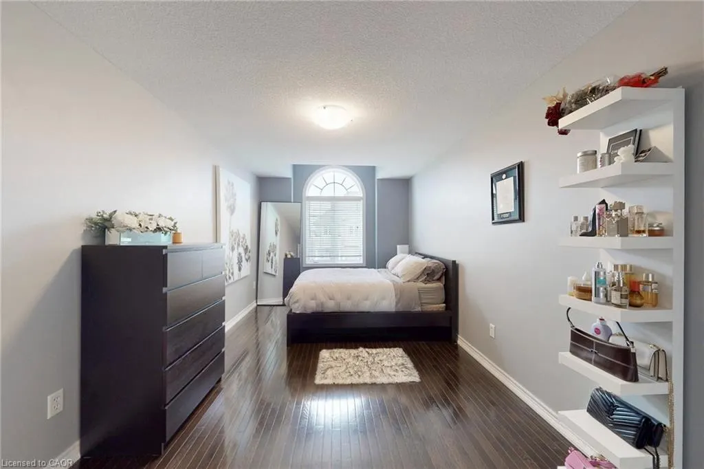 34 Forest Valley Crescent
