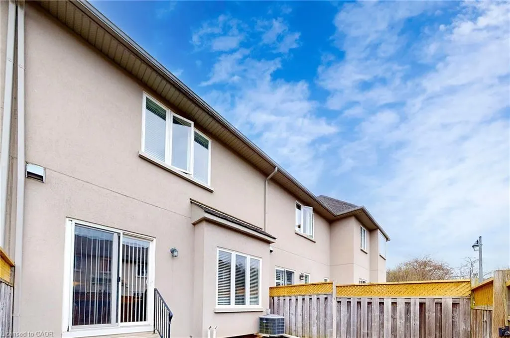 34 Forest Valley Crescent
