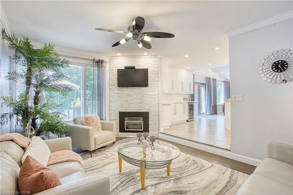 3263 Guyatt Road