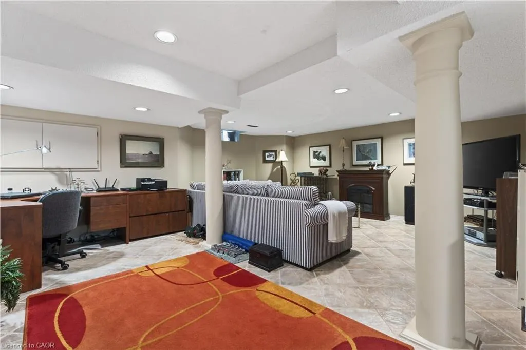 77 Sunvale Place