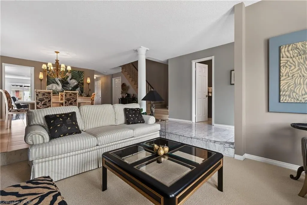77 Sunvale Place