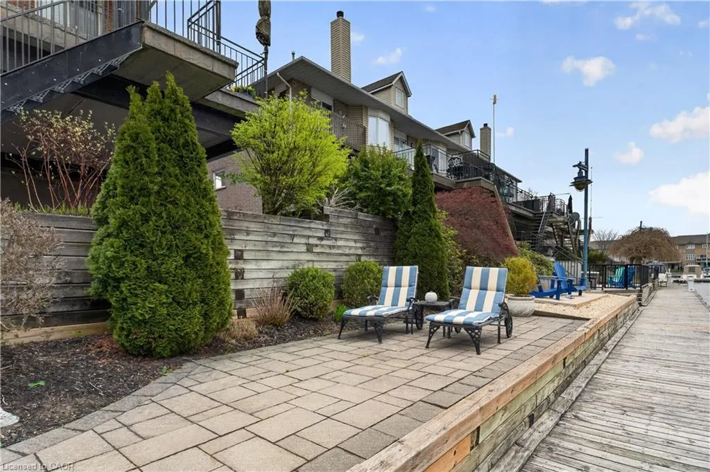 77 Sunvale Place