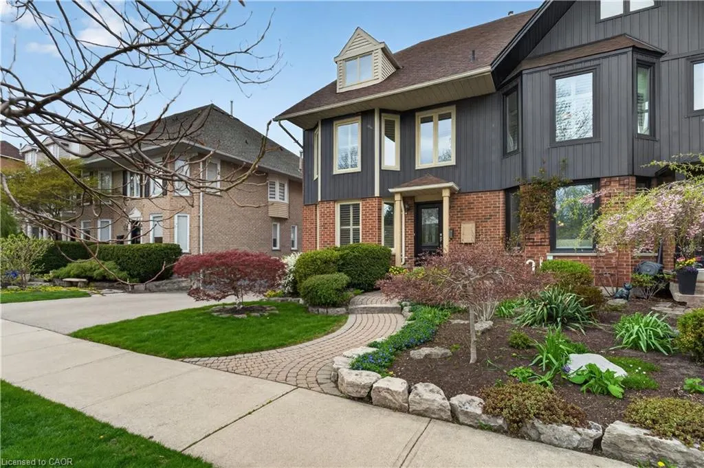 77 Sunvale Place