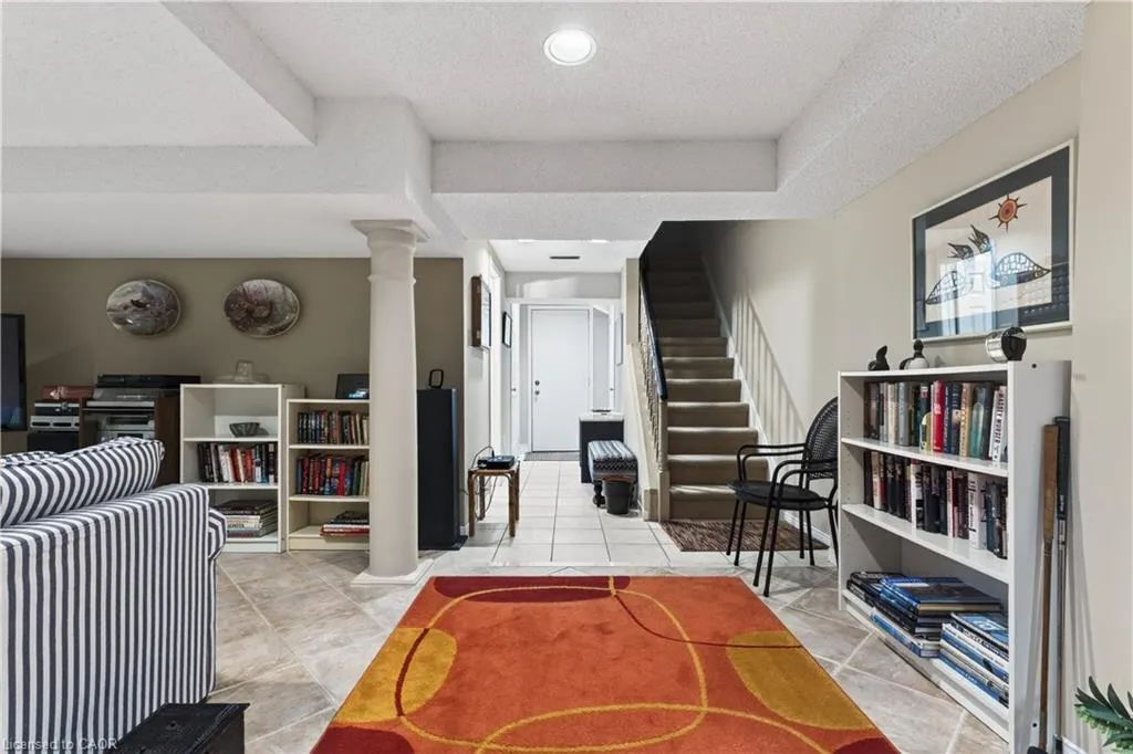 77 Sunvale Place