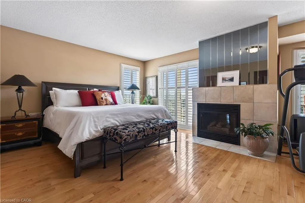 77 Sunvale Place