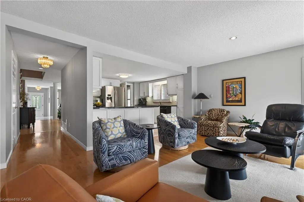 77 Sunvale Place