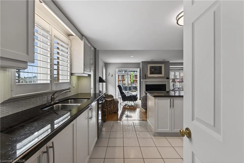 77 Sunvale Place