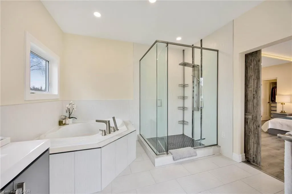 6 Dorothys Drive
