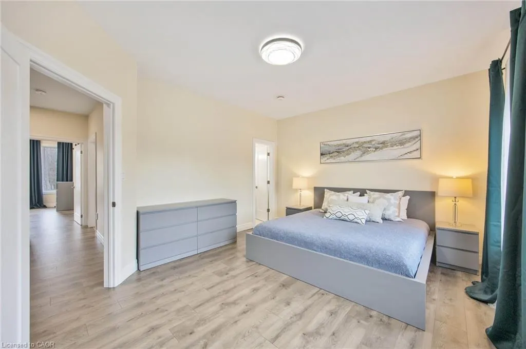 6 Dorothys Drive