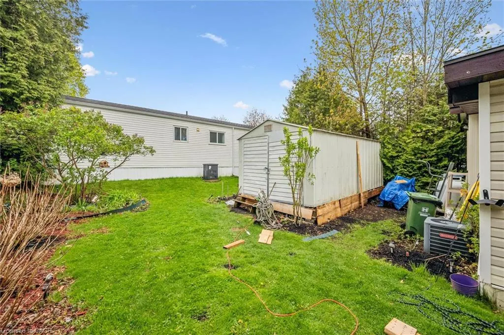 1294 Concession 8 West #90