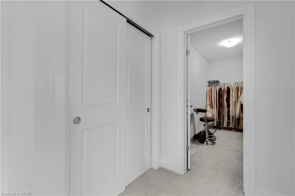 92 Sass Crescent