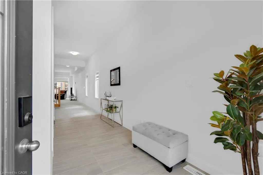 92 Sass Crescent