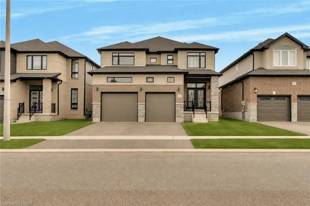 92 Sass Crescent