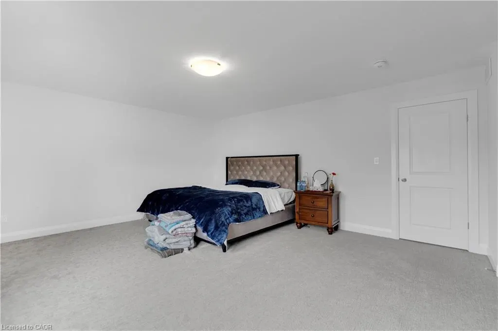 92 Sass Crescent